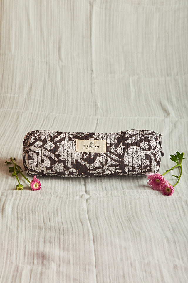 Stationary Pouch